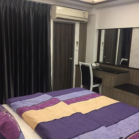 Family Suite Room Pratunam Bangkok Luaran gambar