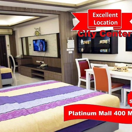 Family Suite Room Pratunam Bangkok Luaran gambar