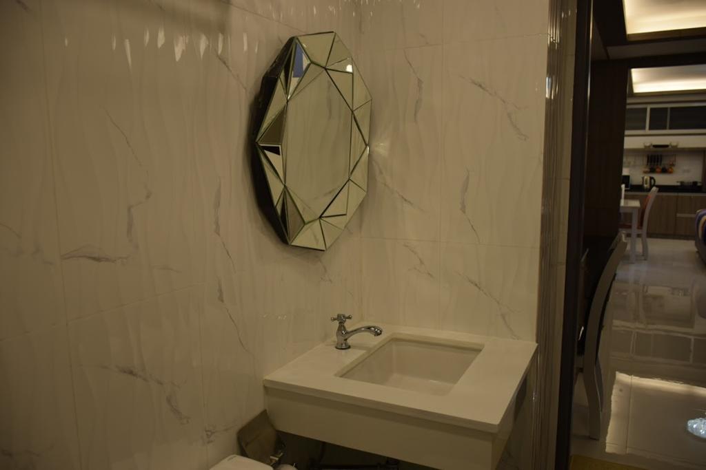 Family Suite Room Pratunam Bangkok Luaran gambar