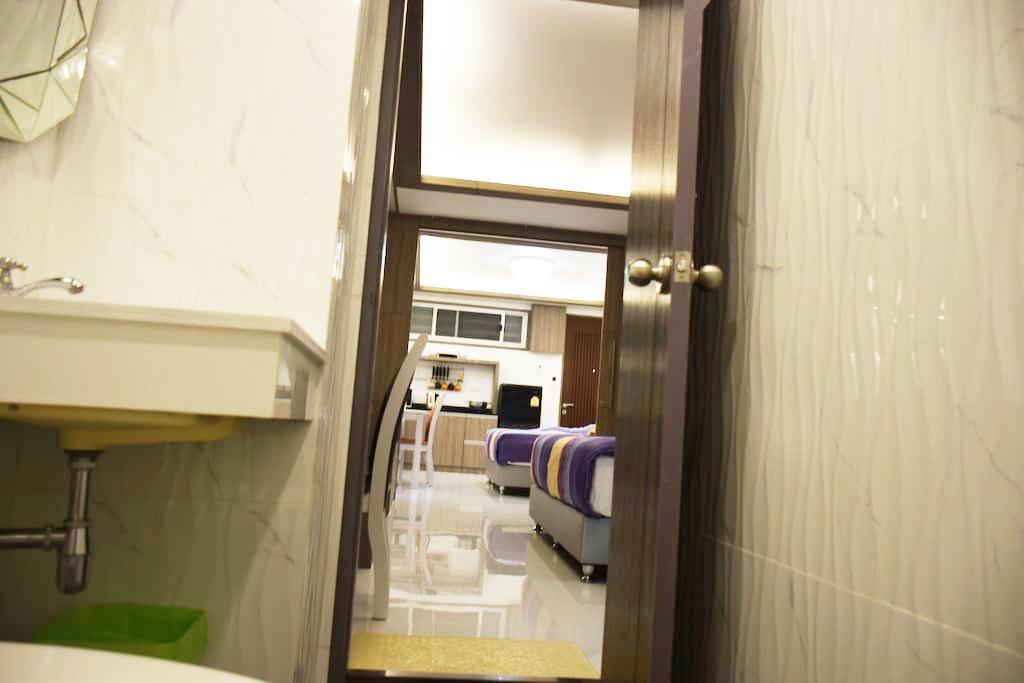 Family Suite Room Pratunam Bangkok Luaran gambar