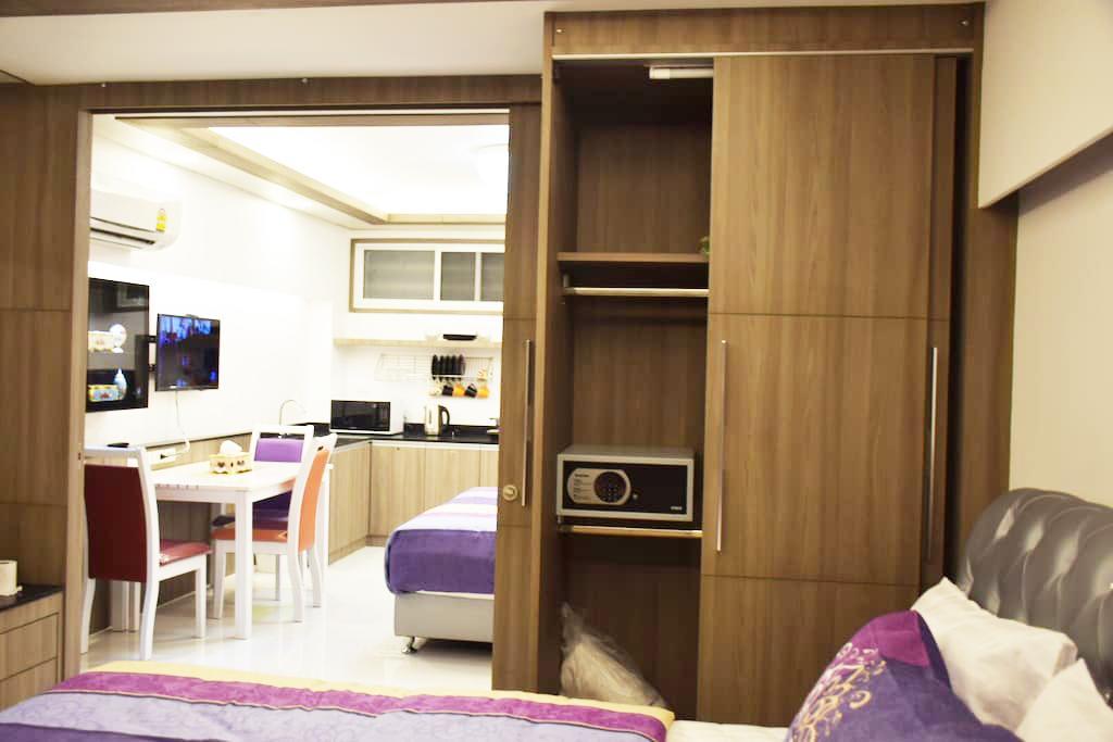 Family Suite Room Pratunam Bangkok Luaran gambar